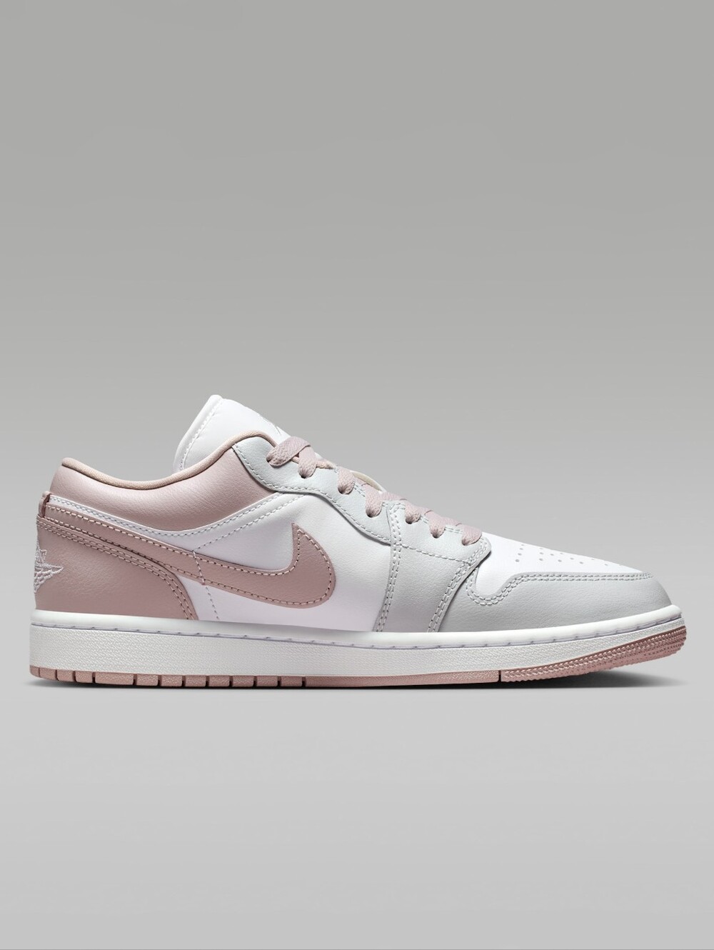 Air Jordan 1 Low Women's Shoes - Picture 7 of 7